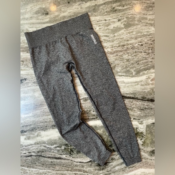 Gymshark Pants - Grey Gymshark Leggings L